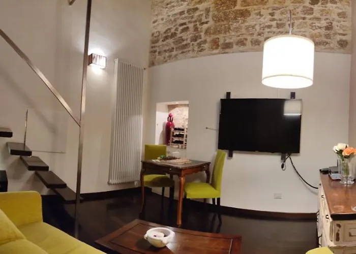 Nocleg ze śniadaniem Dimora Arco - Old Town 4*