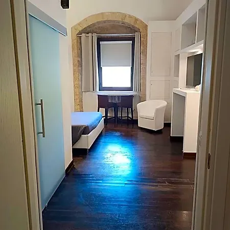 Dimora Arco - Old Town B&B