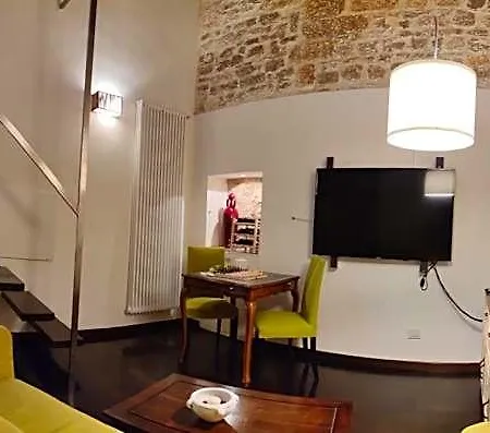 Dimora Arco - Old Town Bed & Breakfast 4*