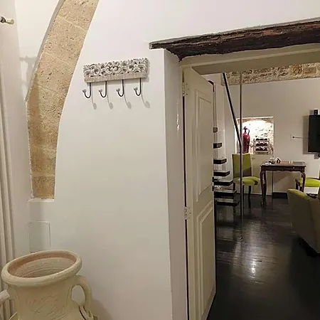 Dimora Arco - Old Town 4*