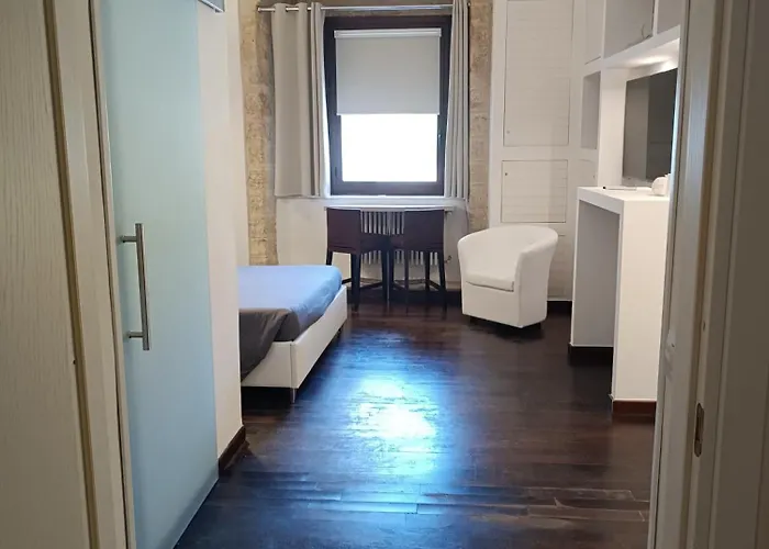 לינה וארוחת בוקר Dimora Arco - Old Town