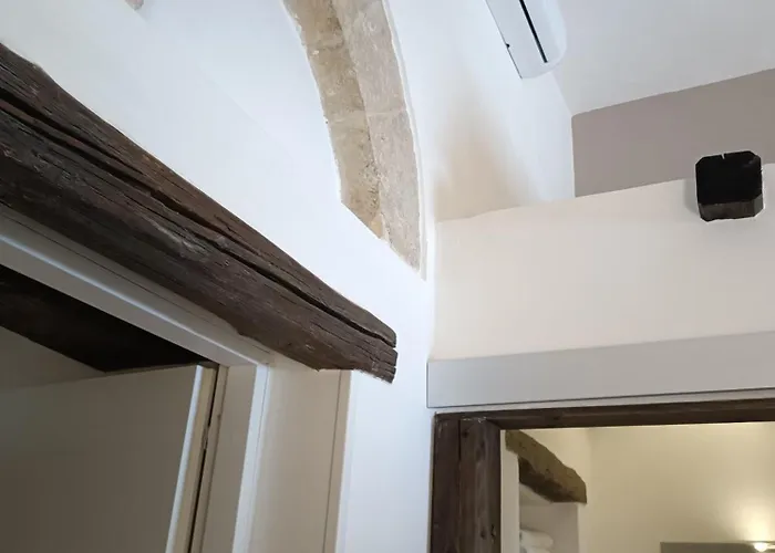 Dimora Arco - Old Town לינה וארוחת בוקר 4*